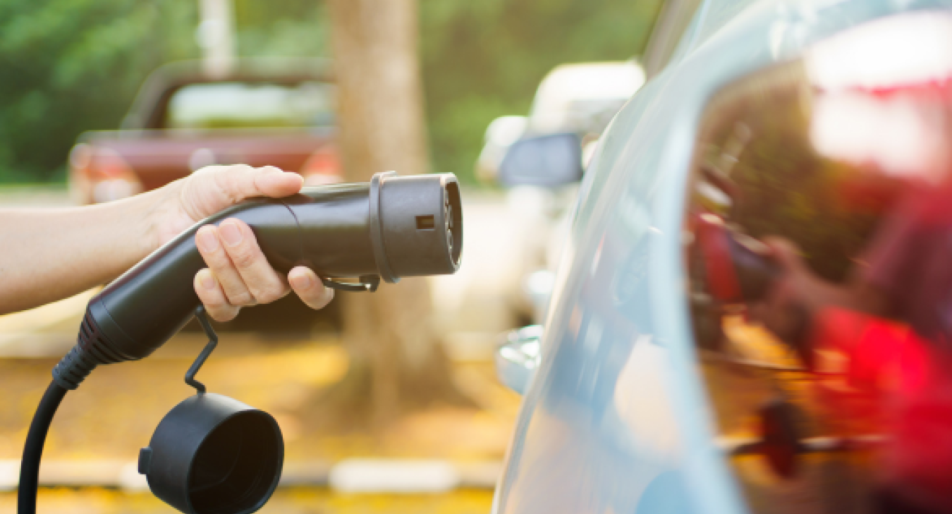 How Much Could You Save Per Month Switching from Petrol to EV in Hertfordshire?