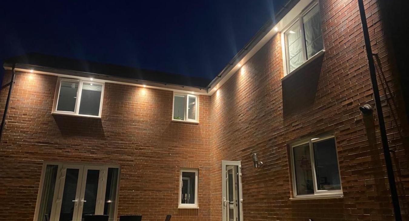 Soffit and Eave Lighting