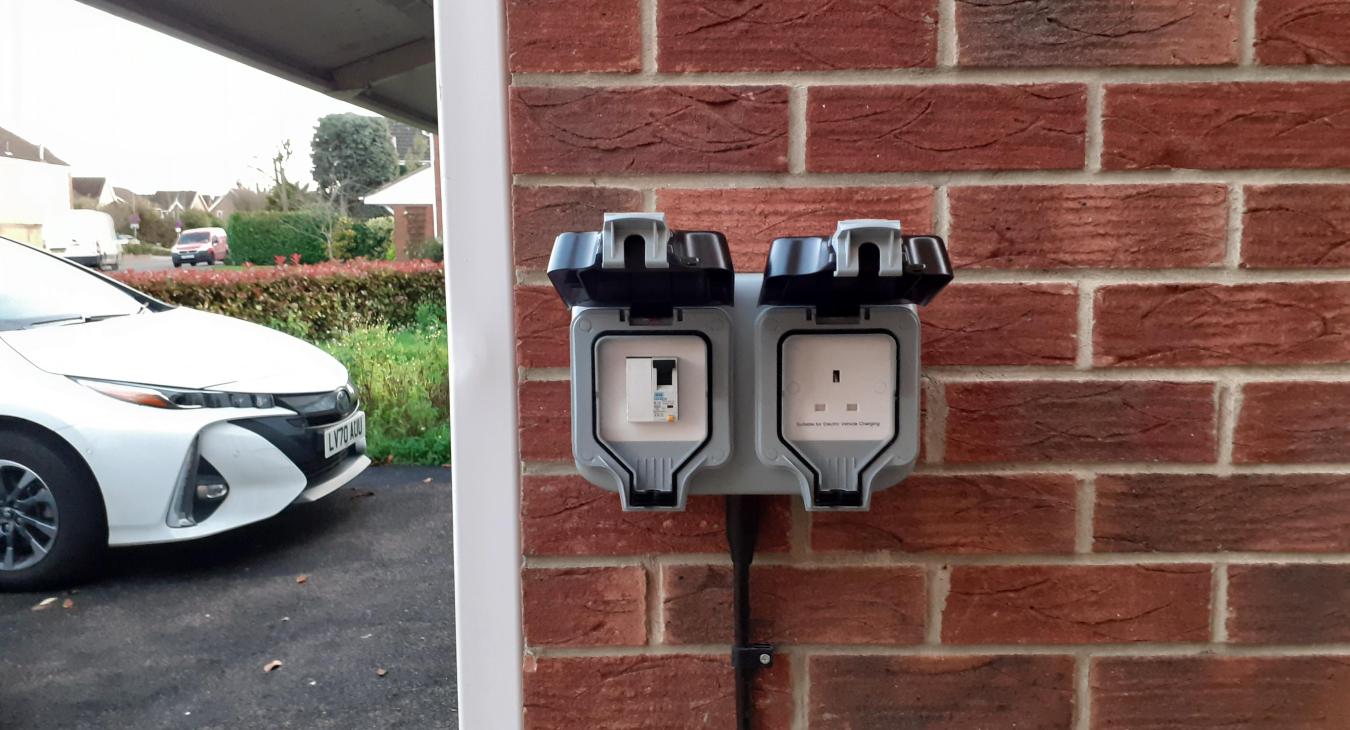 Outdoor socket installation in Cheshunt