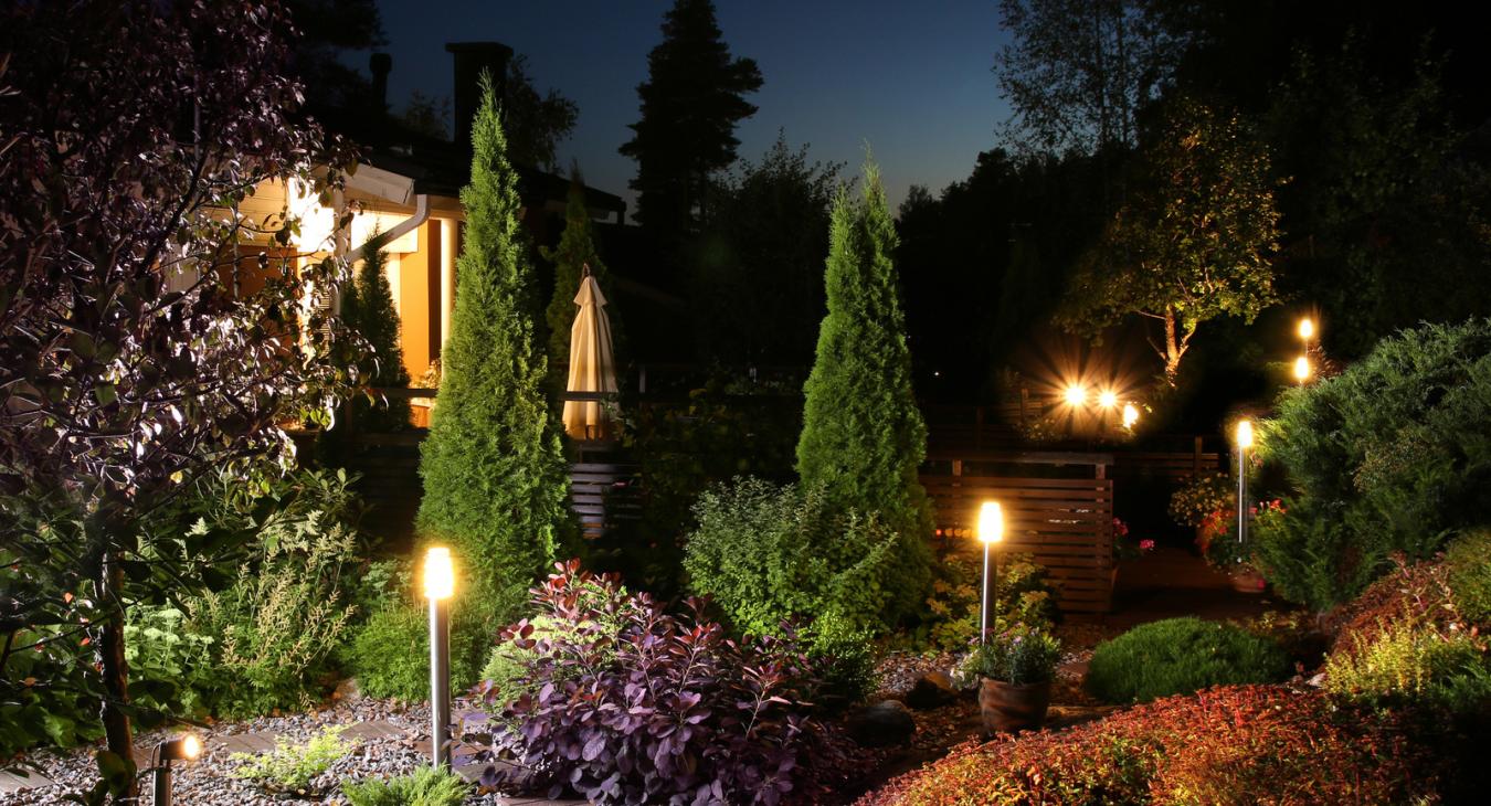 Garden lighting installer in Cheshunt