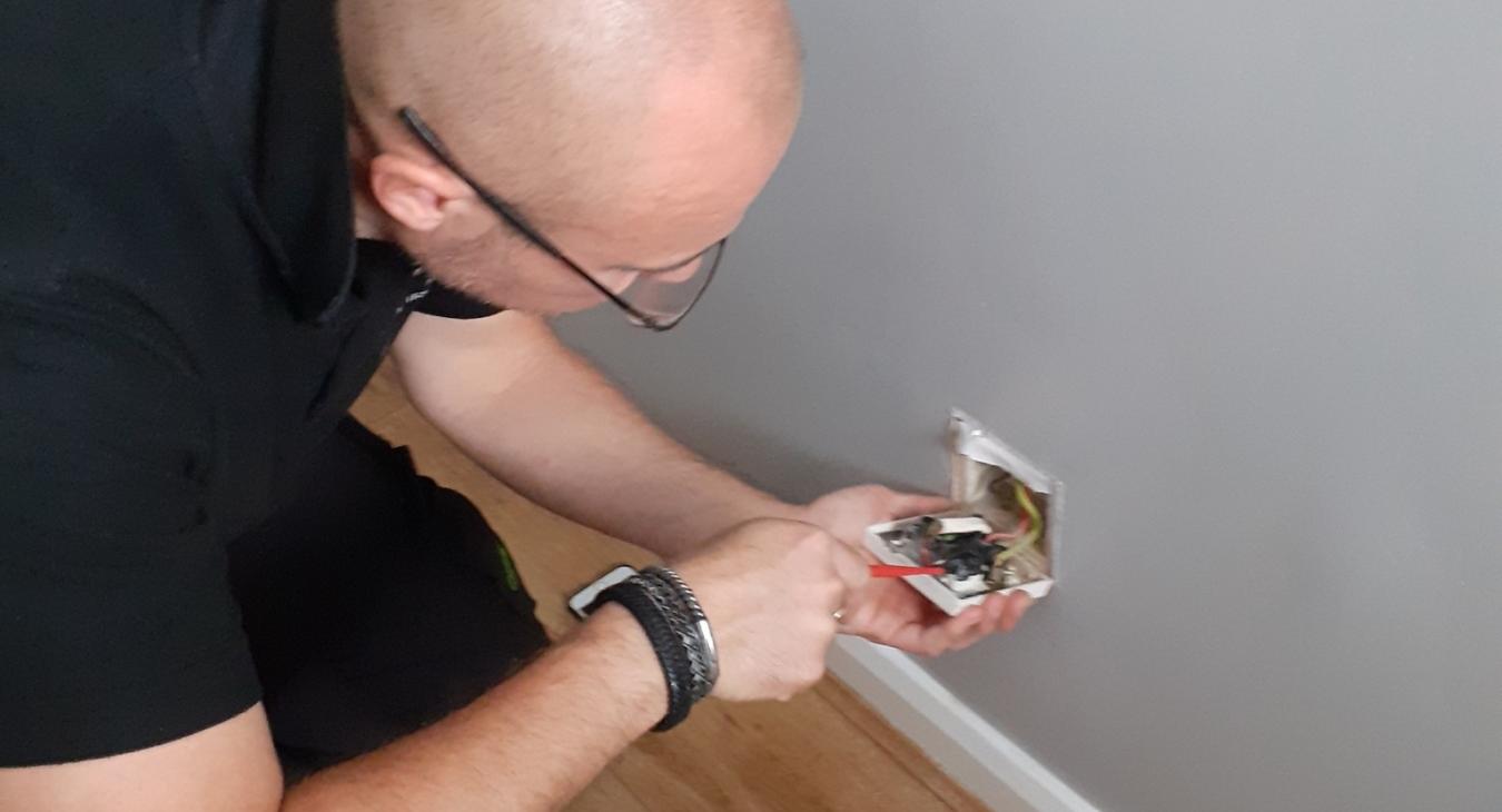 Common Electrical Faults and Repairs in Hertford | JJB Electrical Ltd.