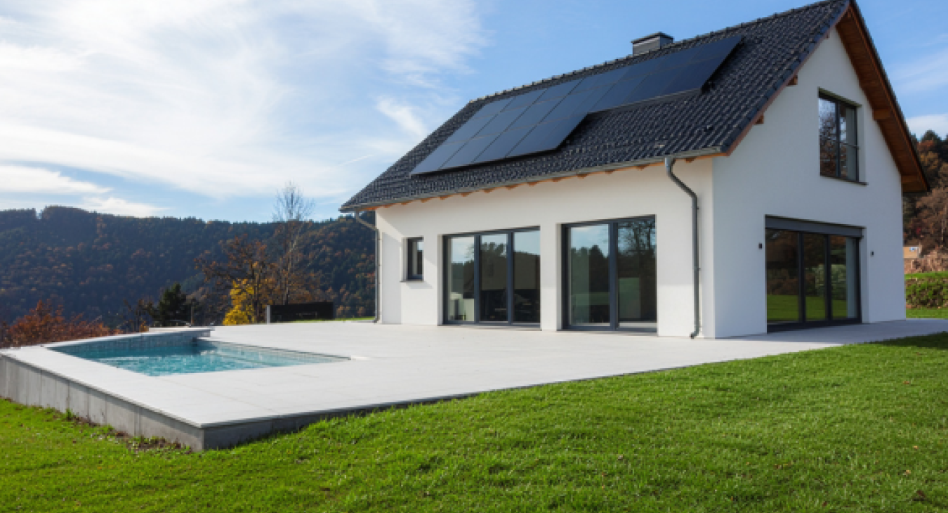 Can Solar Panels Still Save You Money If You’re Out During the Day?